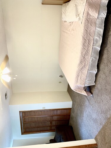 Lake Texoma home, beach & boat ramps nearby