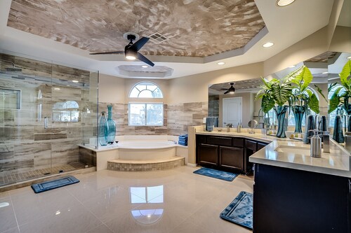 Simply PARADISE! Resort Inspired Pool + 5 BR/3BA