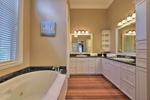 NEW! Luxe Lake Weir Beach Retreat w/ Private Dock