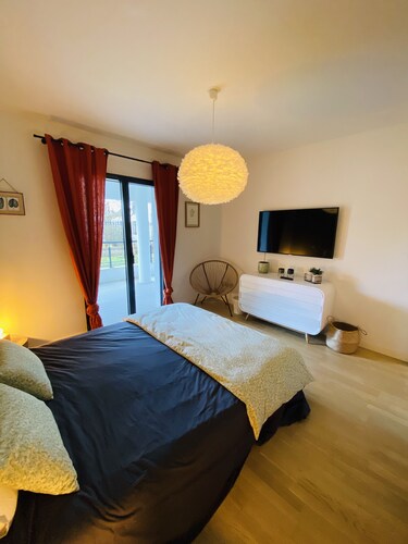 SUPERBE APPARTEMENT AVEC GRANDE TERRASSE AU CALME PROCHE PLAGES ANGLET