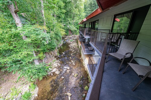Bear Creek Inn