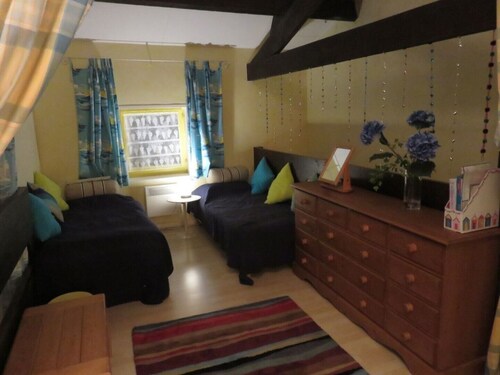 Cottage 1 Lovely peaceful Cottages on golf course, 5min from sea, surf and lake