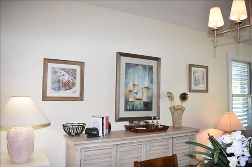 Harbour Villa Club 202