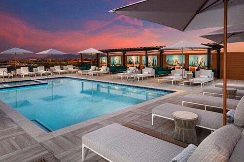 Canopy by Hilton Scottsdale Old Town