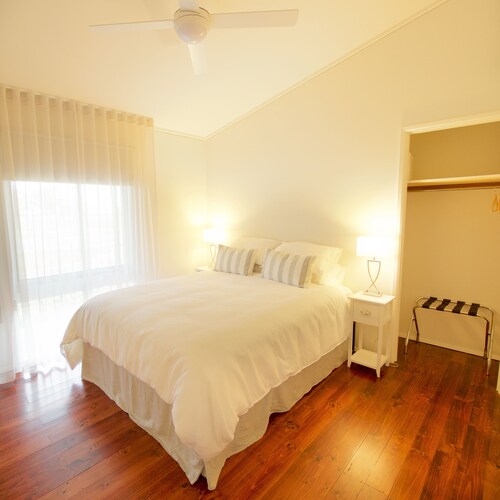 Vineyard Retreat - Cirillo Guest House