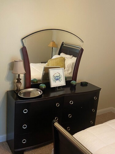 Condo w/pool near white sandy beaches, shops, restaurants, golf courses