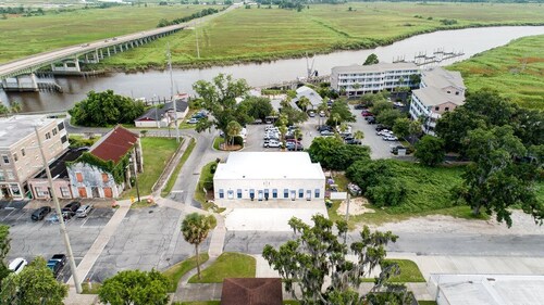 Darien Dockside Inn