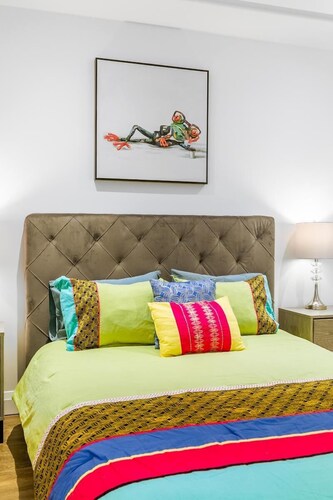 Simply Comfort. UV DISINFECTED 2BR 2STOREY Loft. Free Parking. Gym