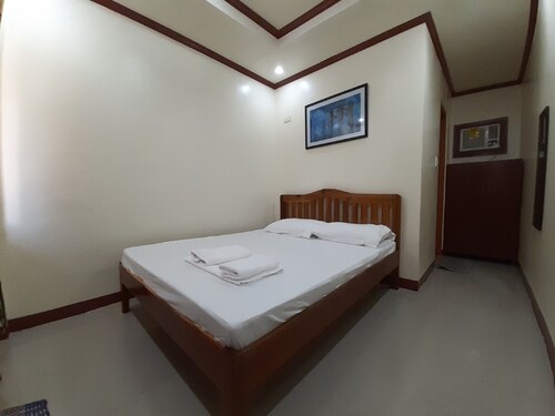 OYO 647 Summer Wind Pension