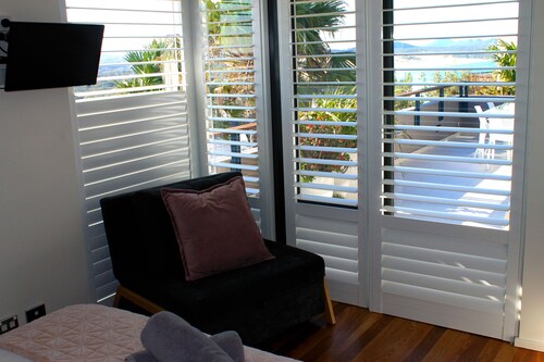 Beaches, magnificent views and a luxury townhouse adjacent to the National Park.