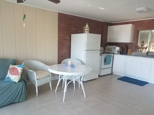 Heart of Wabasso Beach. 2/1 Apt. w/ direct ocean view and breezy balcony.