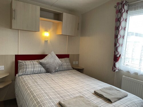 Pevensey Bay Holiday Park 3 Bedrooms Sleeps 6 48 The Lawns