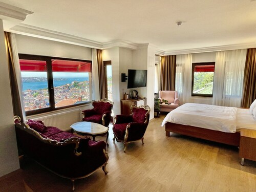 Class Hotel Bosphorus