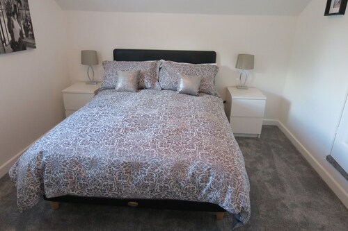 200 yards from Delamere Forest,Detached house/ 6 people. New to rent August 2020