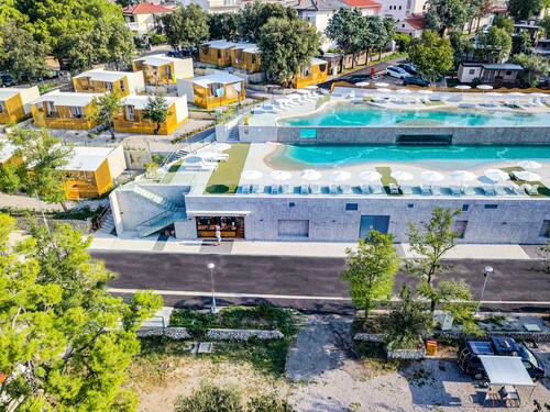 Salumbra Mobile Homes Camp Selce