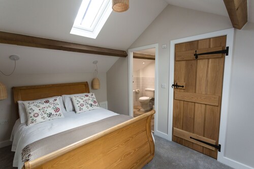 The Old Barn is the perfect cottage retreat for couples, families or groups