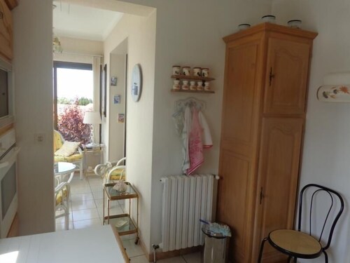 Villa Fouras, 2 bedrooms, 5 persons