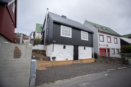Two Bedroom Vacation Home in the Center