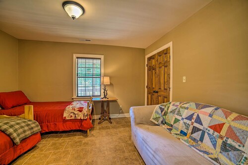 NEW! Peaceful Alabama Cabin on Secluded Acreage!