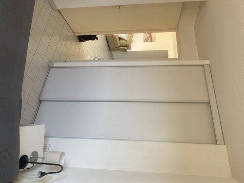Appartement + terrasse 25 m2 avec vue imprenable sur marina , piscine