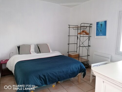 Maison de plain-pied au centre-ville, 400m des plages