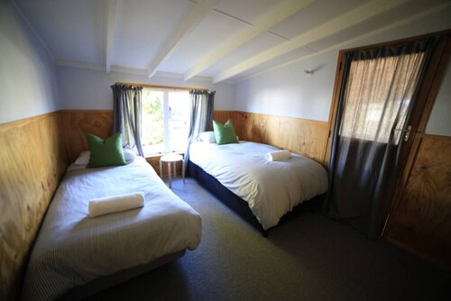 Home away from Home, Twizel. FREE WIFI