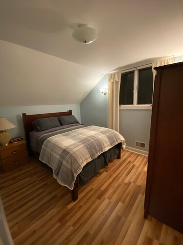 Beachy Keen Cottage1 314 Michigan Ave Frankfort MI. 49635. Time to relax..
