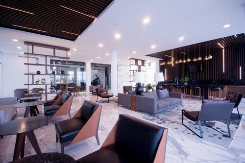 Real View Towers E408 by Casago