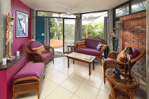 Casita Cocoon 1BR by Casago