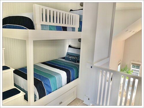 30A Starfish Hideaway , New construction, Private Pool Blue Mountain Beach FL