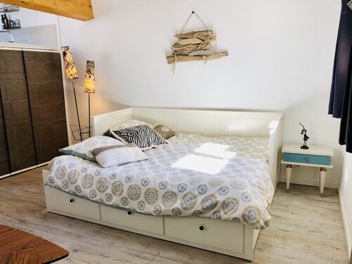 Joli studio avec terrasse : Noailles/Cours Julien