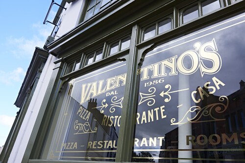 Valentinos Restaurant With Rooms