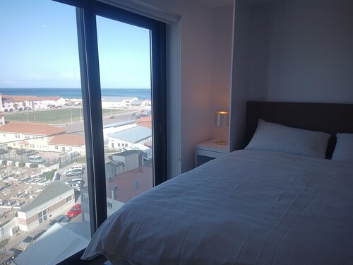 The Hub Gibraltar - Studio with Gym WiFi Ocean Views near Airport