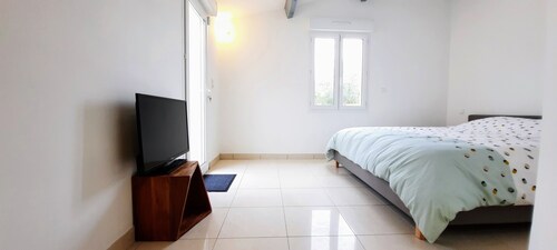 Villa de 140 m² avec Piscine chauffée, Jardin, Terrasse Couverte, TV ❤