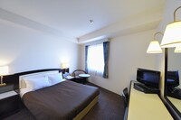 Double Room, Smoking
