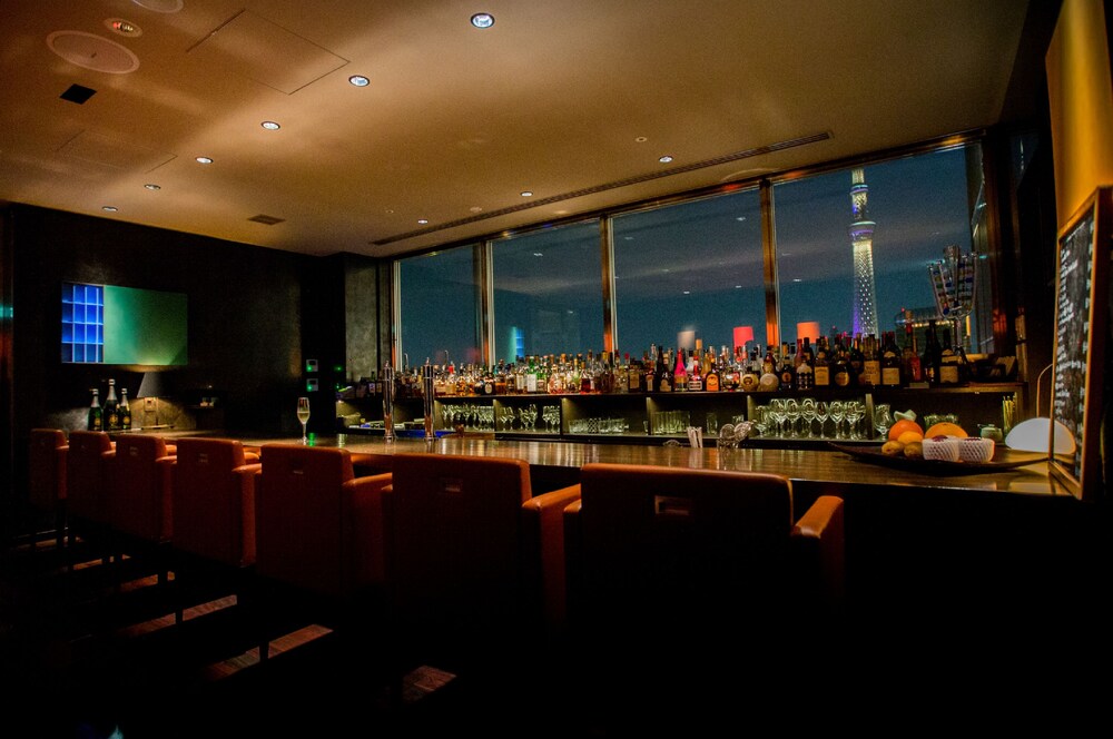 Hotel Bar