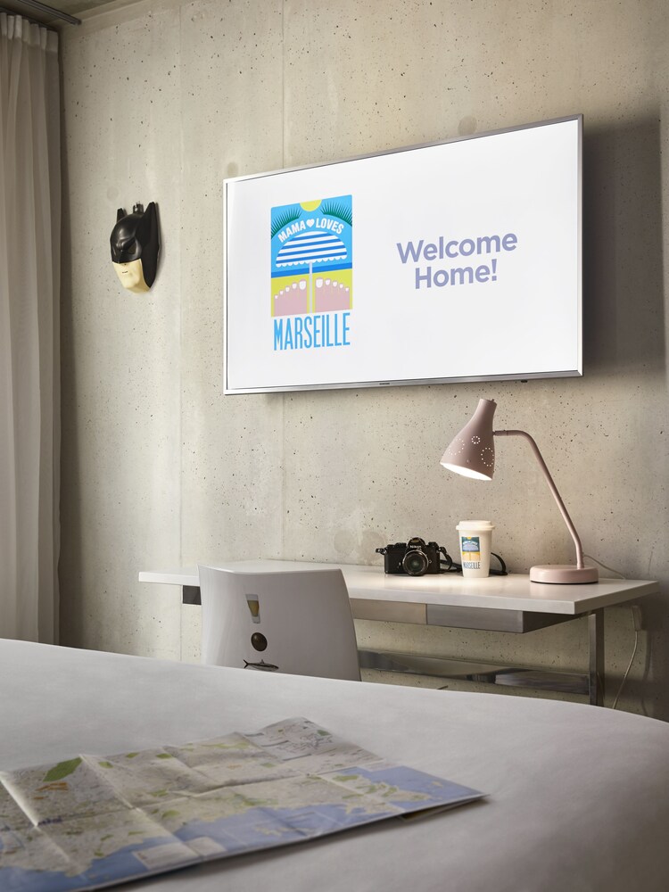 Medium Mama Double - Guestroom