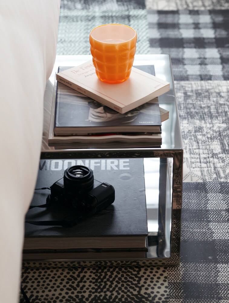 Large Mama Twin - Guestroom