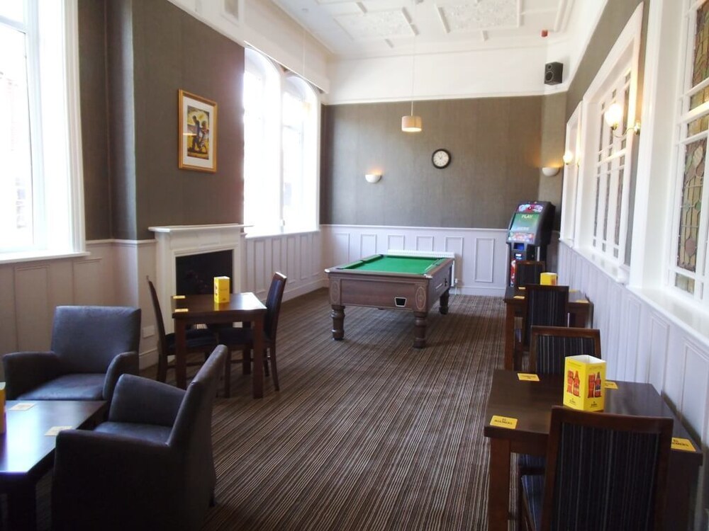 Hotel Lounge
