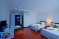 Superior Twin Room, City View