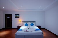 Superior Double Room, City View