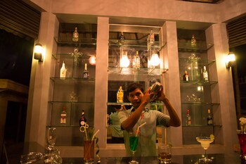 Hotel Lounge