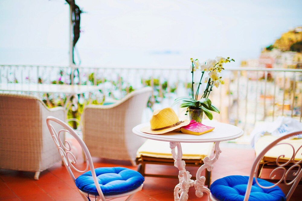 Apartment, 3 Bedrooms, Sea View - Guestroom View