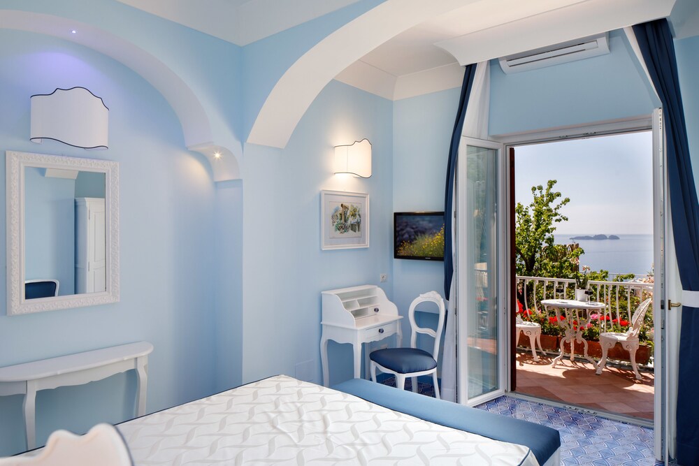 Superior Room, Sea View - Guestroom