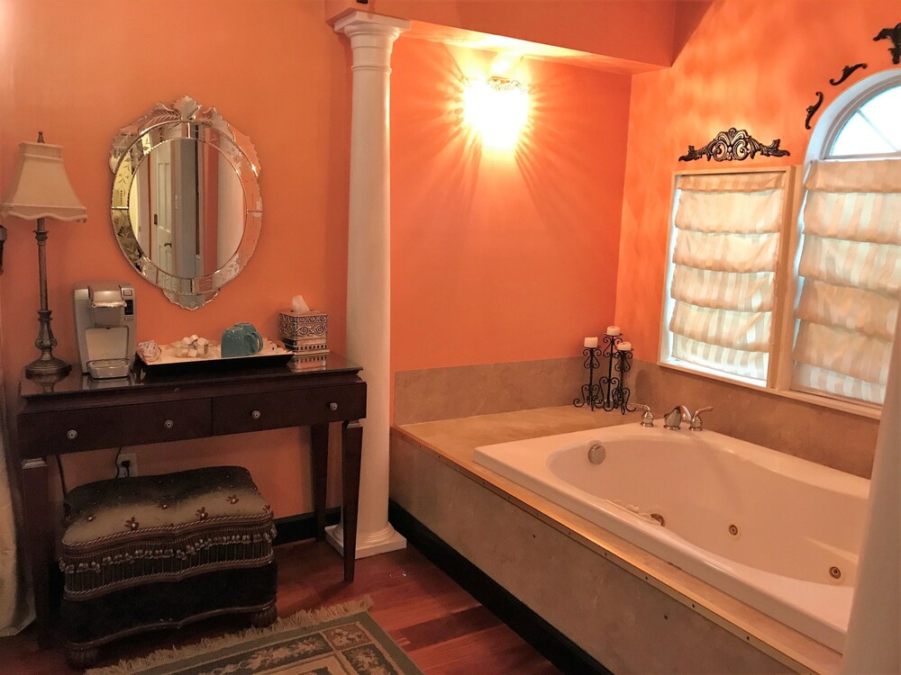Jetted Tub