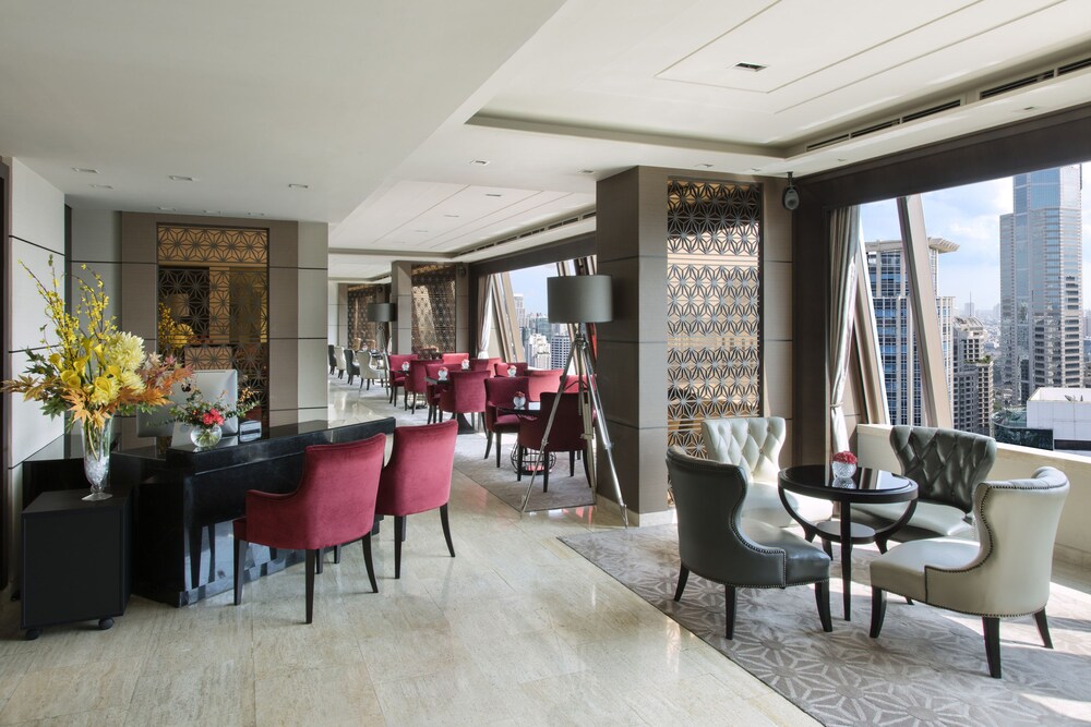 Executive Lounge