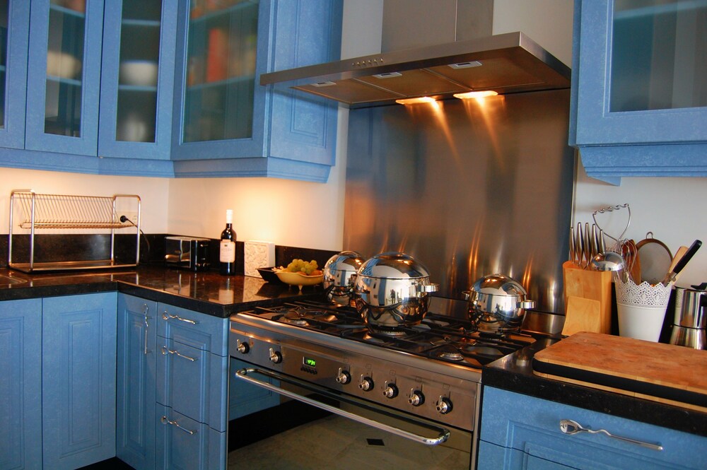Deluxe Apartment, Bathtub, Ground Floor - In-Room Kitchen
