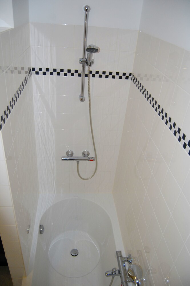 Deluxe Apartment, Bathtub, Ground Floor - Bathroom