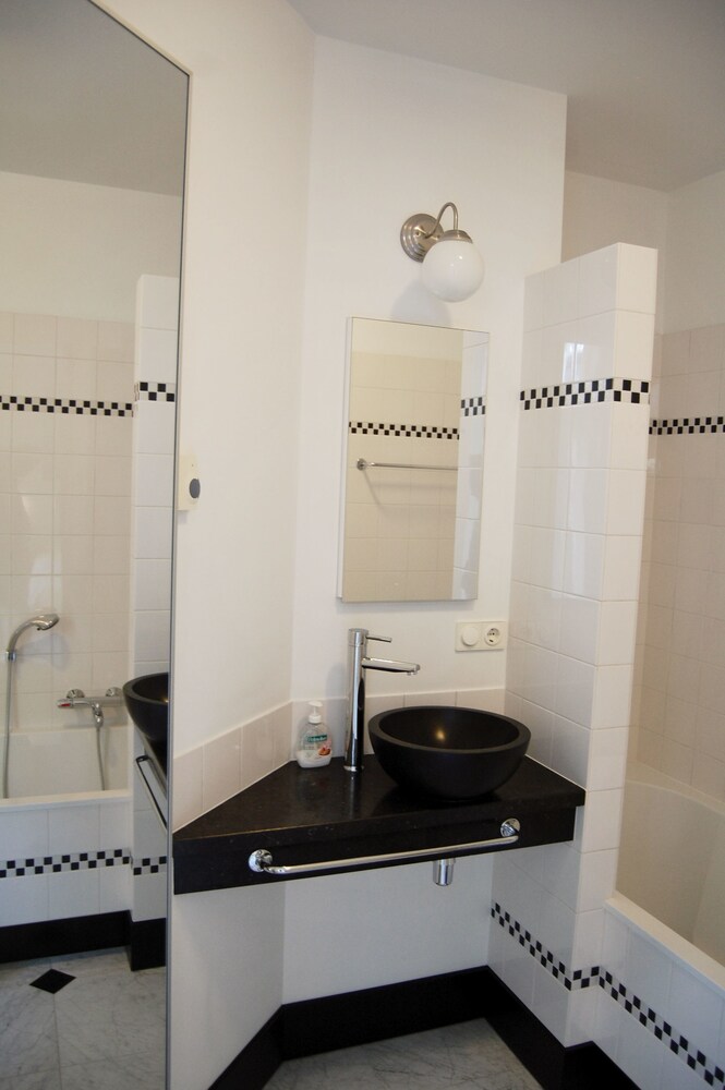 Deluxe Apartment, Bathtub, Ground Floor - Bathroom