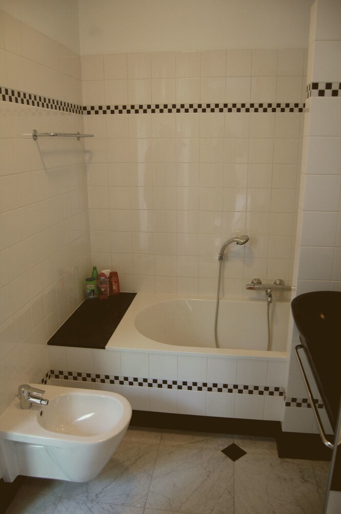 Deluxe Apartment, Bathtub, Ground Floor - Bathroom
